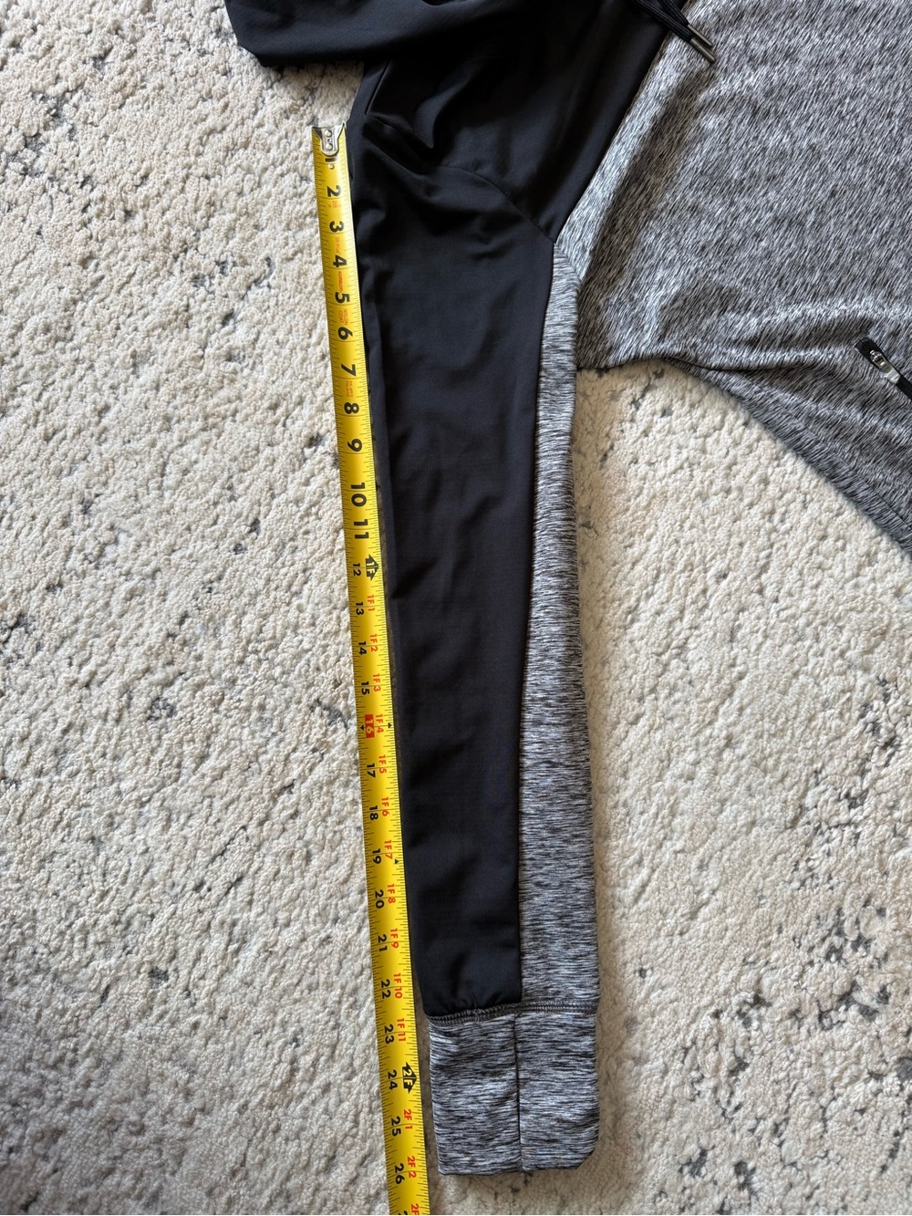 NWT-GIII 4Her by Carl Banks Women's Black and Gray Pullover Hoodie Slouch Neck M - Picture 10 of 13